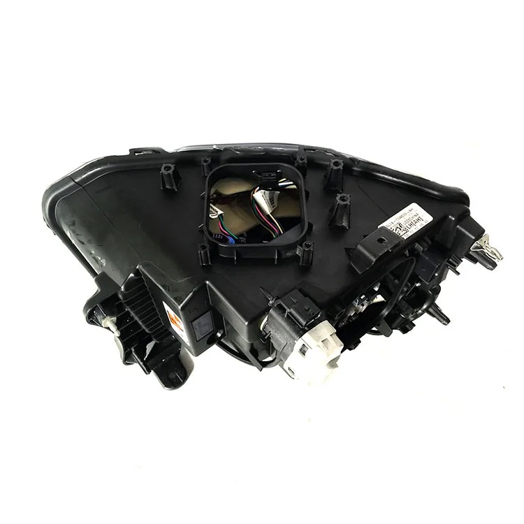 Suitable for  16-18 Front Headlight High Quality Headlight Car Auto Lighting Systems Headlamps
